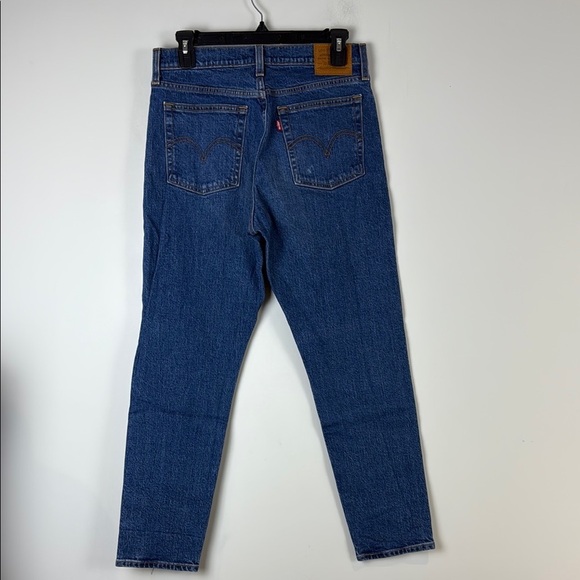 Levi's Women's Wedgie Jeans Size 28 - Picture 4 of 9